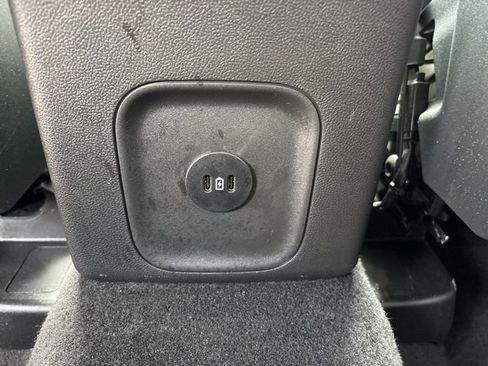 Used 2025 Ford Escape Active image 17