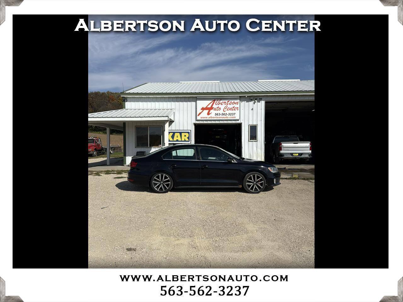 Used 2012 Volkswagen Jetta GLI FWD image 1