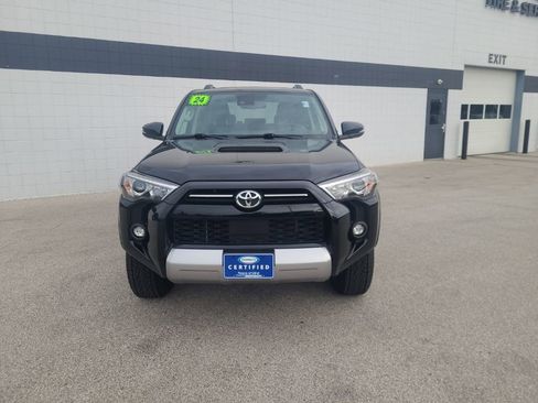 Used 2024 Toyota 4Runner TRD Off-Road Premium image 8