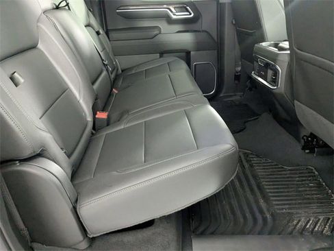 Certified 2022 Chevrolet Silverado 1500 LTZ w/ Technology Package image 31