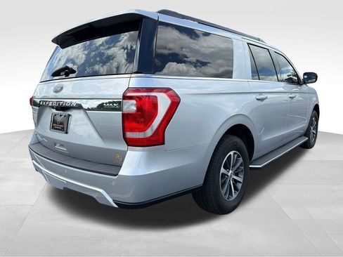 Used 2018 Ford Expedition Max XLT w/ Equipment Group 202A AWD/4WD image 5