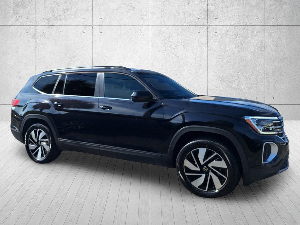 Used 2026 Volkswagen Atlas SE FWD image 3