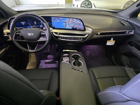 New 2026 Cadillac Lyriq Luxury RWD image 8