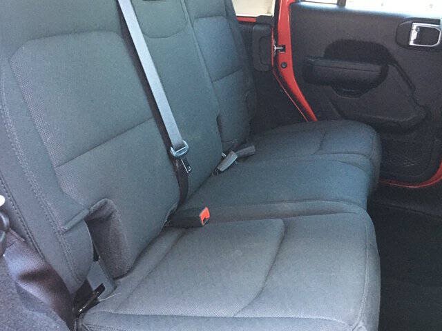 Used 2022 Jeep Wrangler Unlimited Sport AWD/4WD image 11