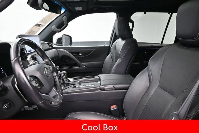 Used 2023 Lexus LX 600 4WD w/ Luxury Package image 32