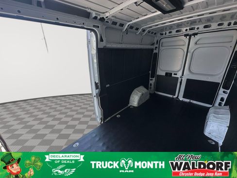 Used 2024 RAM ProMaster 2500 w/ Convenience Group image 25