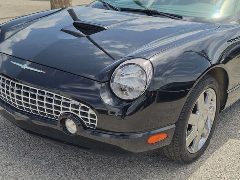 Used 2002 Ford Thunderbird RWD image 10