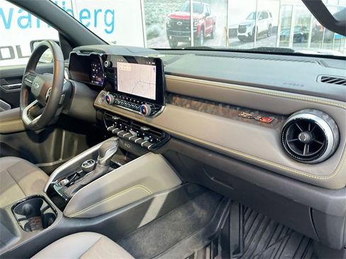 Certified 2025 Chevrolet Colorado ZR2 w/ Technology Package image 29
