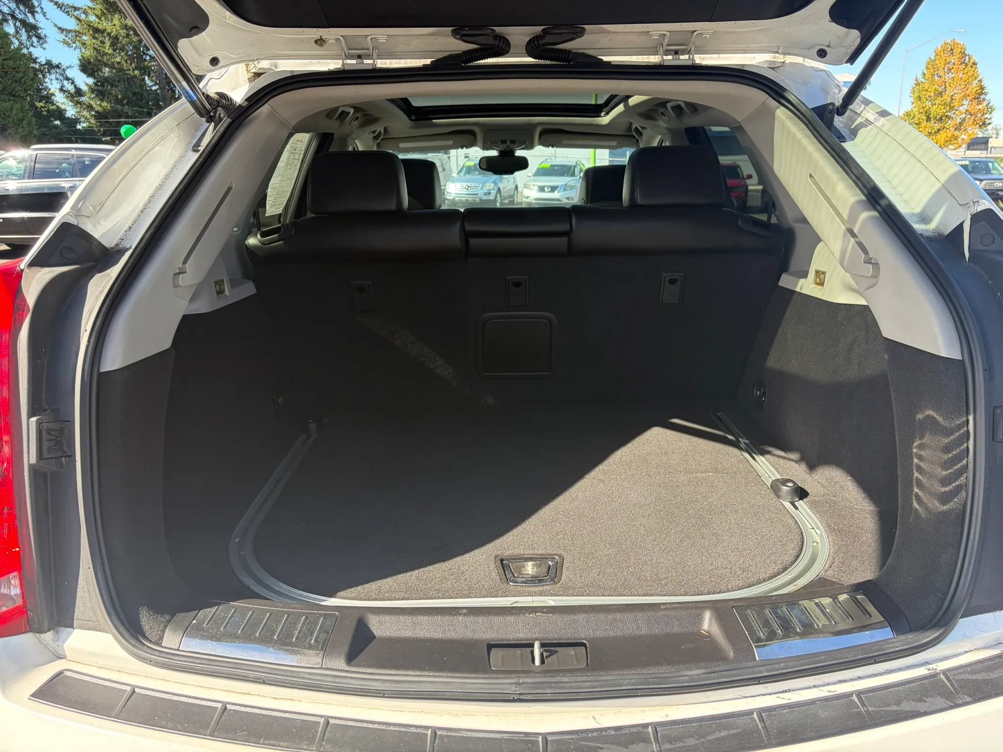 Used 2015 Cadillac SRX Luxury AWD/4WD image 14