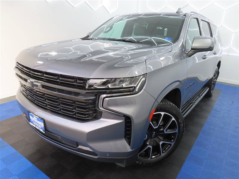 Used 2022 Chevrolet Suburban RST w/ Luxury Package RWD image 4