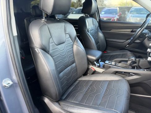 Used 2022 Kia Telluride SX w/ SX Prestige Package image 35