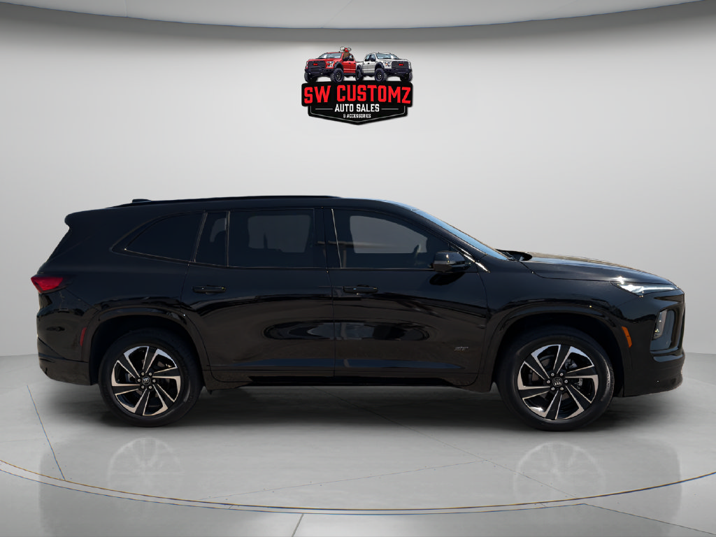 Used 2026 Buick Enclave Sport Touring w/ Power Package FWD image 8
