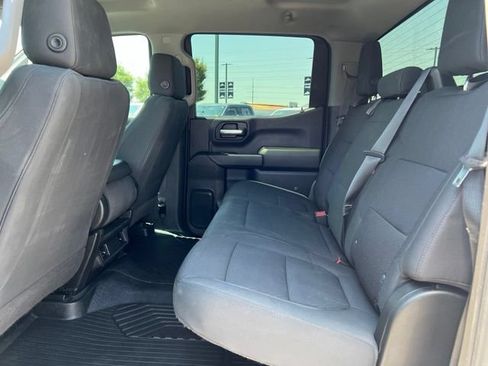 Used 2021 Chevrolet Silverado 1500 Custom Trail Boss AWD/4WD image 15
