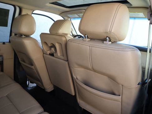 Used 2015 Ford F250 Lariat w/ Lariat Ultimate Package image 58