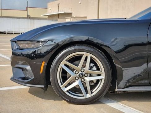 Used 2026 Ford Mustang Premium RWD image 9