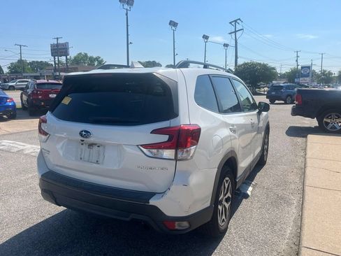 Used 2020 Subaru Forester Premium w/ Popular Package #1 AWD/4WD image 4