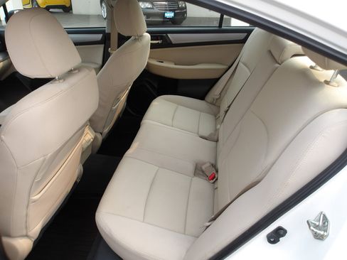 Used 2019 Subaru Legacy 2.5i Premium image 10