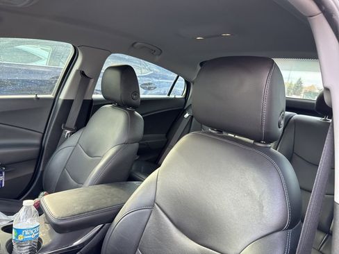 Used 2018 Chevrolet Volt Premier w/ Driver Confidence Package image 8