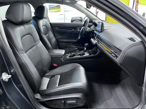Used 2024 Honda Civic Touring image 17