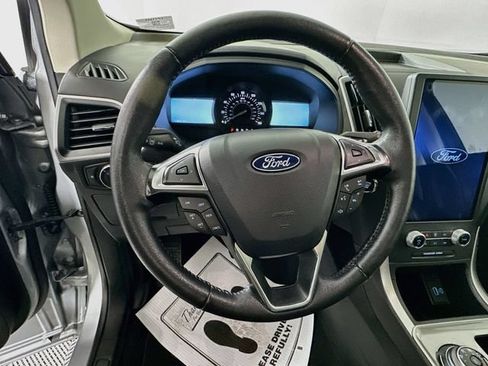 Certified 2024 Ford Edge SEL w/ Convenience Package AWD/4WD image 17