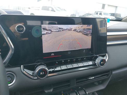 Used 2024 GMC Canyon Elevation w/ Convenience Package image 26