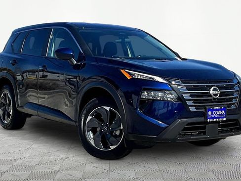 Used 2025 Nissan Rogue SV AWD/4WD image 1