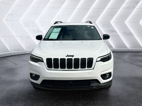 Used 2023 Jeep Cherokee Altitude Lux image 2
