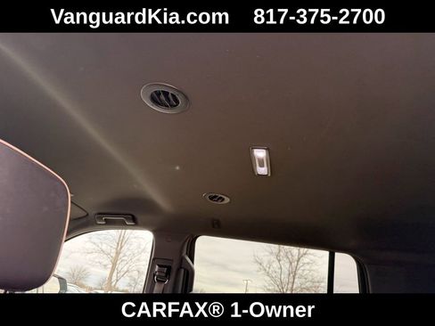 Used 2023 Chevrolet Suburban Premier image 24
