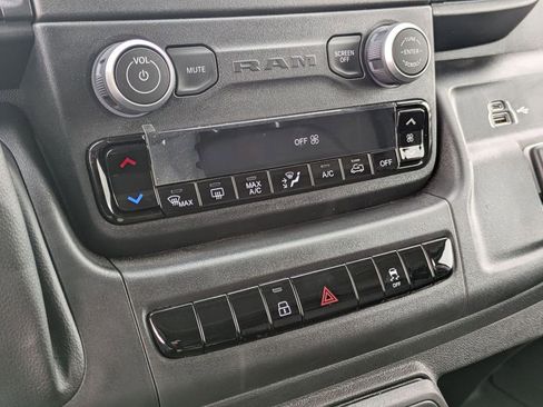 Used 2024 RAM ProMaster 2500 image 28