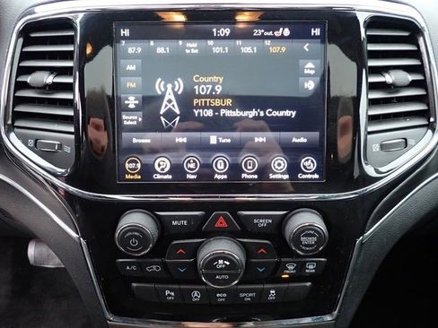 Used 2021 Jeep Grand Cherokee Limited image 28