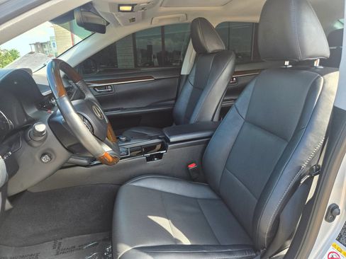 Used 2018 Lexus ES 350 w/ Premier Package FWD image 10