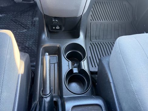 Used 2020 Nissan NV200 S w/ Back Door Glass Package image 38