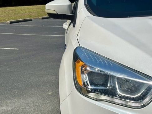 Used 2017 Ford Escape Titanium image 13