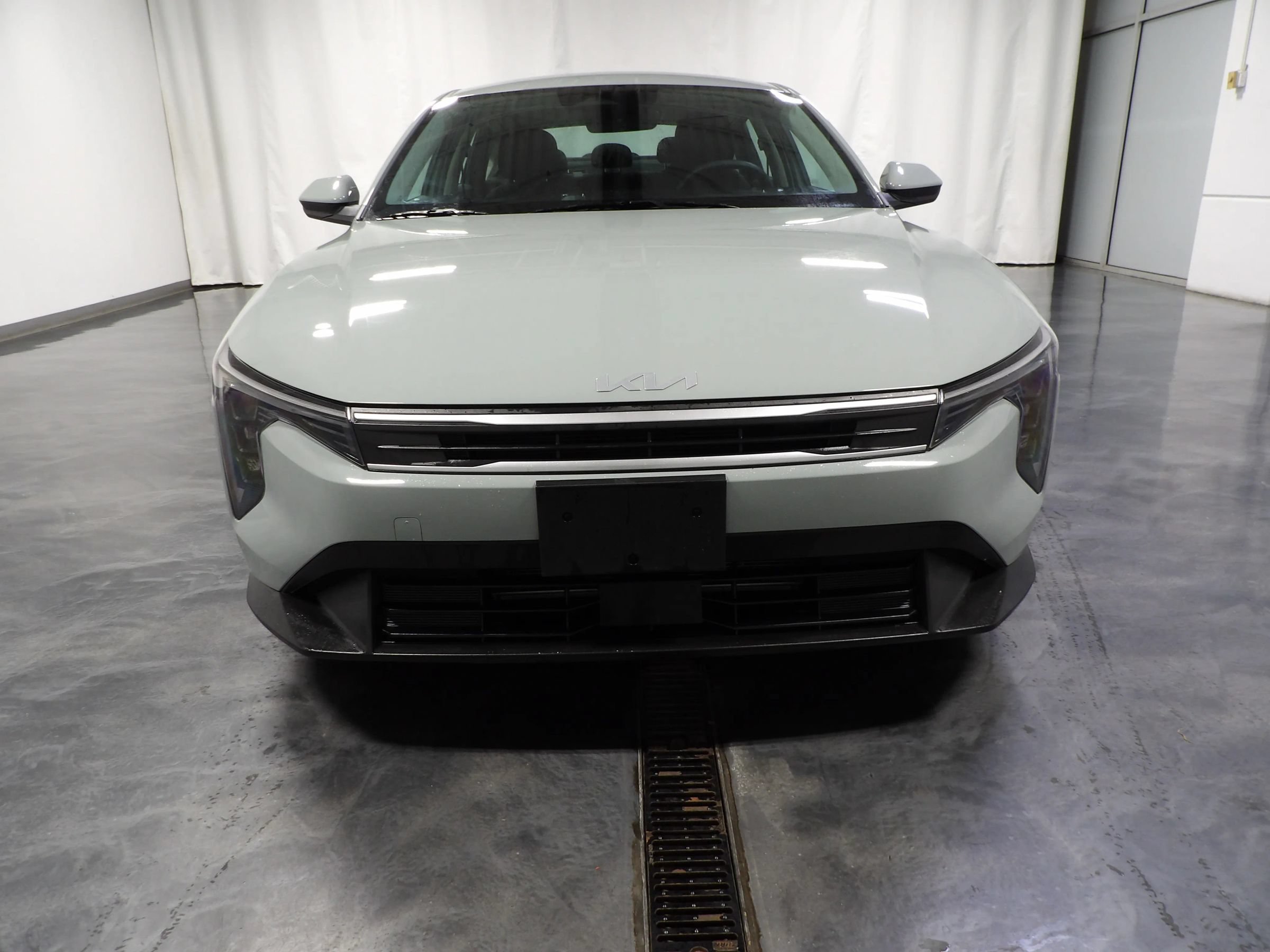 Used 2025 Kia K4 FWD image 3