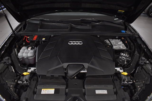 Used 2023 Audi Q7 3.0T Premium w/ Convenience Package AWD/4WD image 29