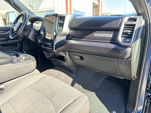 Used 2024 RAM 2500 Big Horn w/ Night Edition image 12