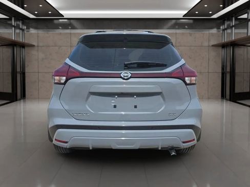 Used 2021 Nissan Kicks SR w/ Interior Electronics Package image 7