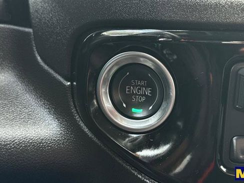 Certified 2025 Chevrolet Silverado 1500 LT image 26