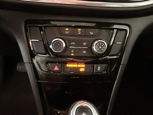 Used 2020 Buick Encore Preferred FWD image 26
