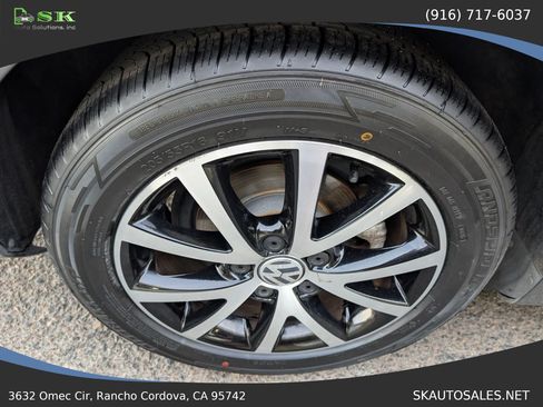 Used 2017 Volkswagen Jetta SE FWD image 36