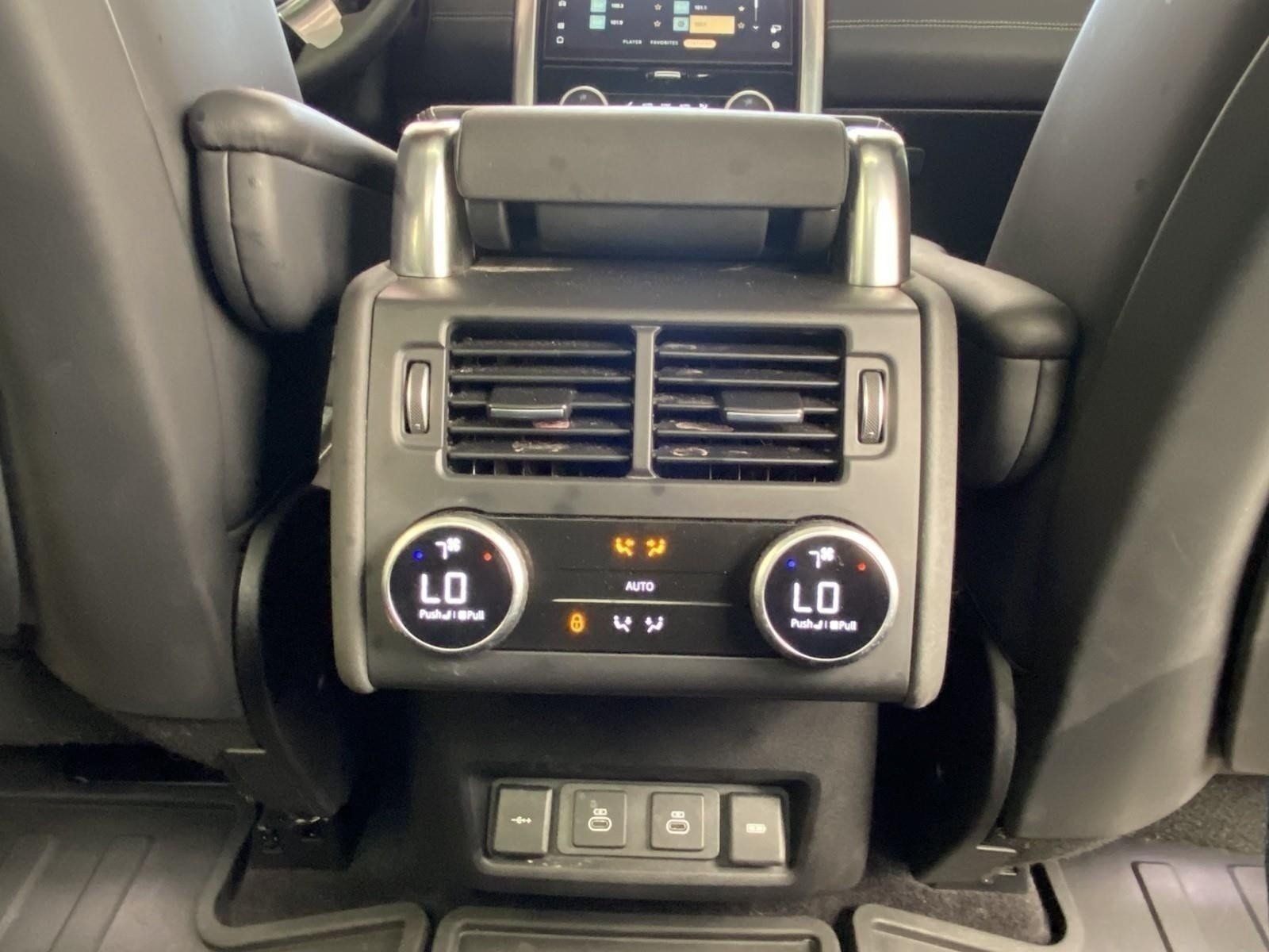 Used 2021 Land Rover Discovery HSE R-Dynamic AWD/4WD image 46