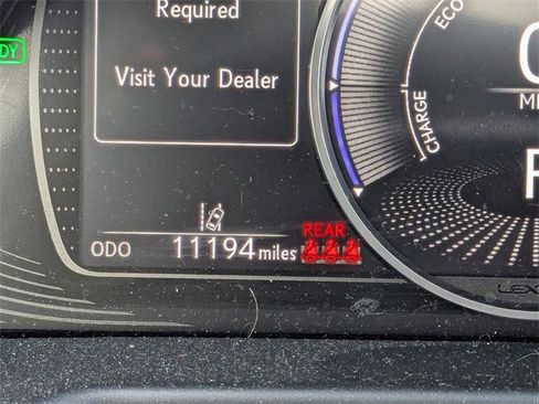 Used 2025 Lexus ES 300h 300h image 31