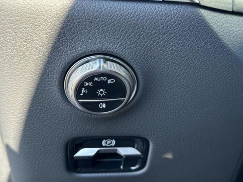 Certified 2025 Mercedes-Benz GLC 300 4MATIC image 26