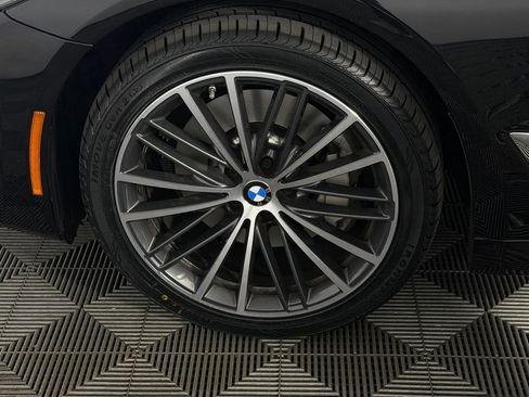 Used 2023 BMW 530i w/ Convenience Package RWD image 13