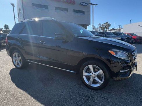 Used 2016 Mercedes-Benz GLE 350 4MATIC image 2