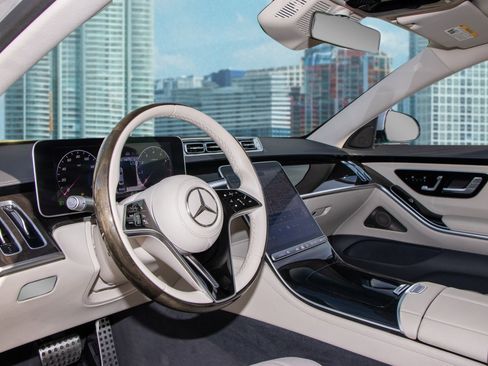 Used 2022 Mercedes-Benz S 500 4MATIC image 15