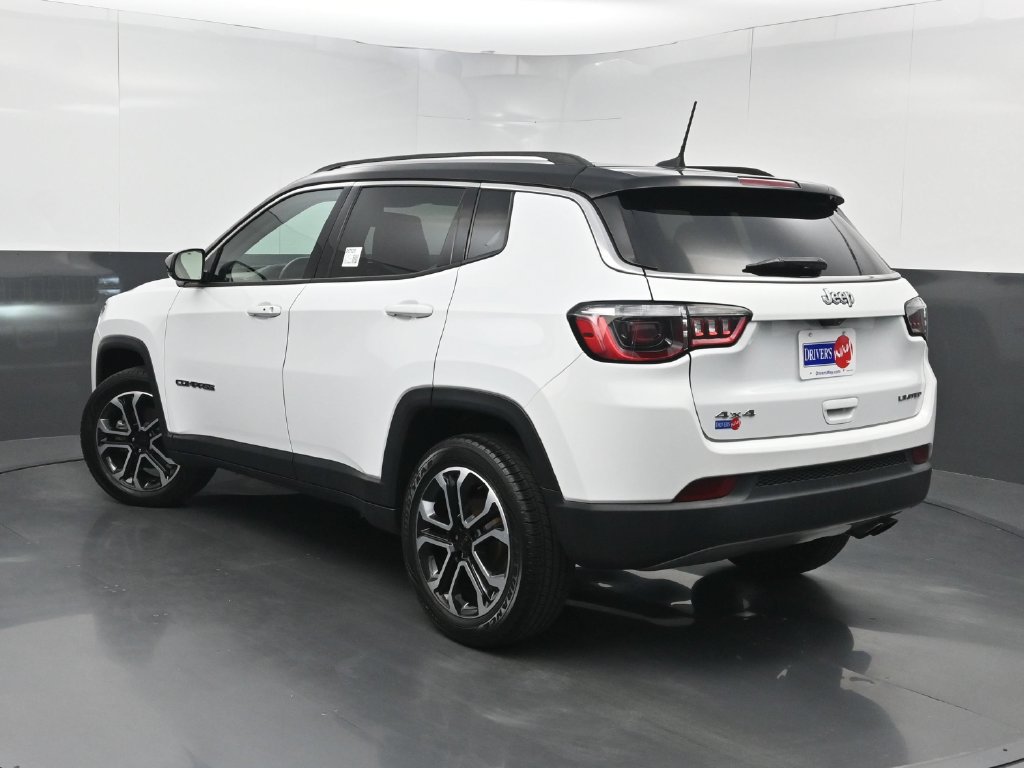 Used 2022 Jeep Compass Limited AWD/4WD image 23