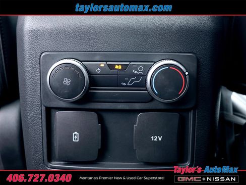 Used 2022 Ford Explorer XLT w/ XLT Sport Appearance Package image 33