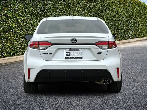 Used 2025 Toyota Corolla SE FWD image 5