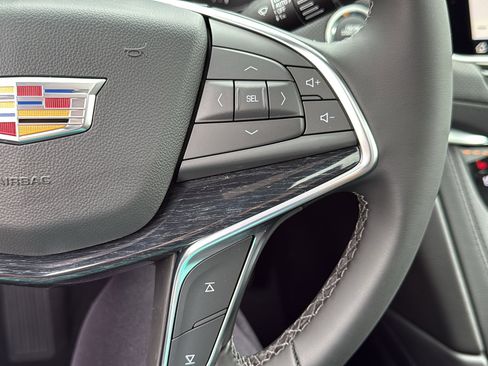 New 2026 Cadillac XT5 Premium Luxury w/ Driver Assist Package image 17